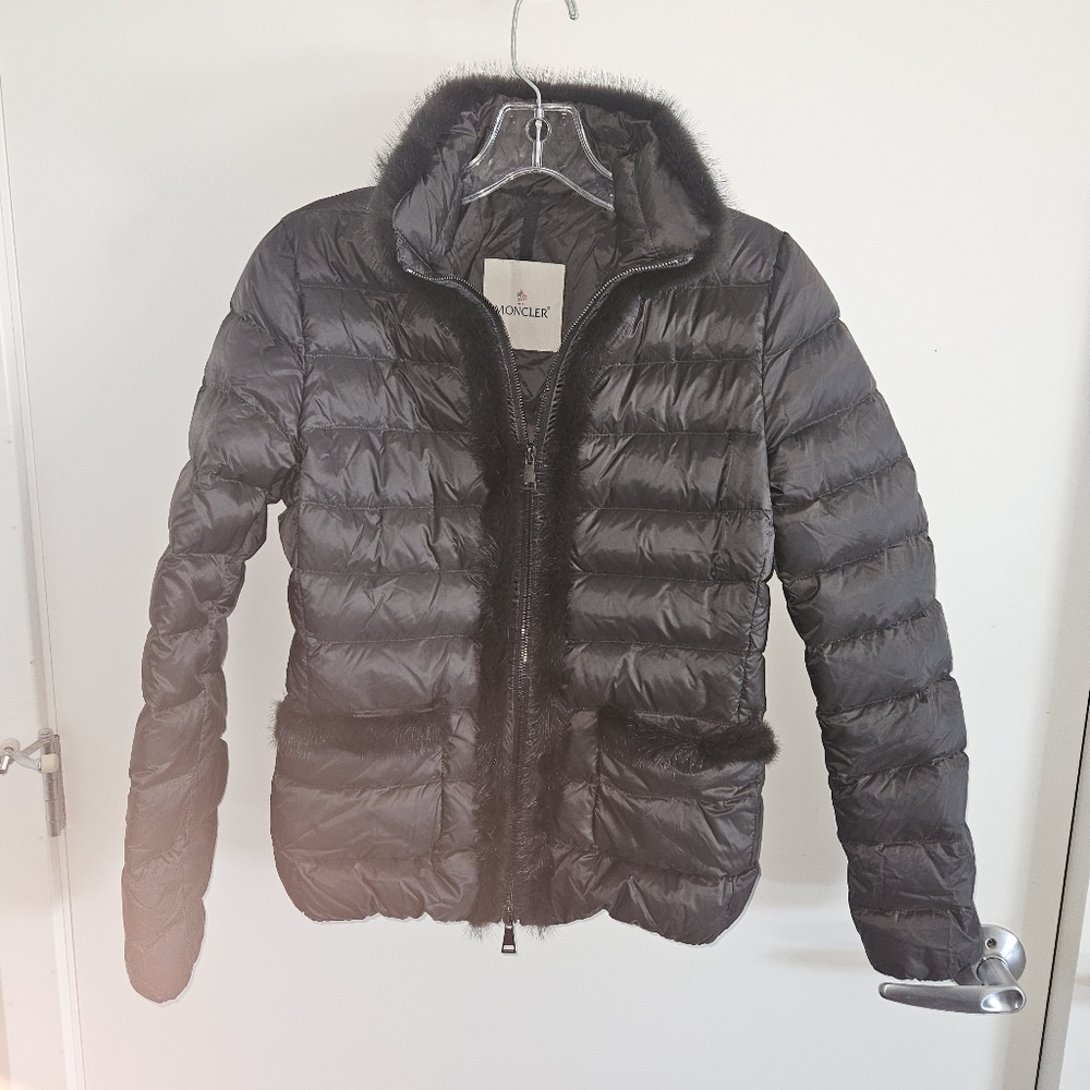 Moncler Puffer Down Black with mink fur accent Jacket - Picture 4 of 14